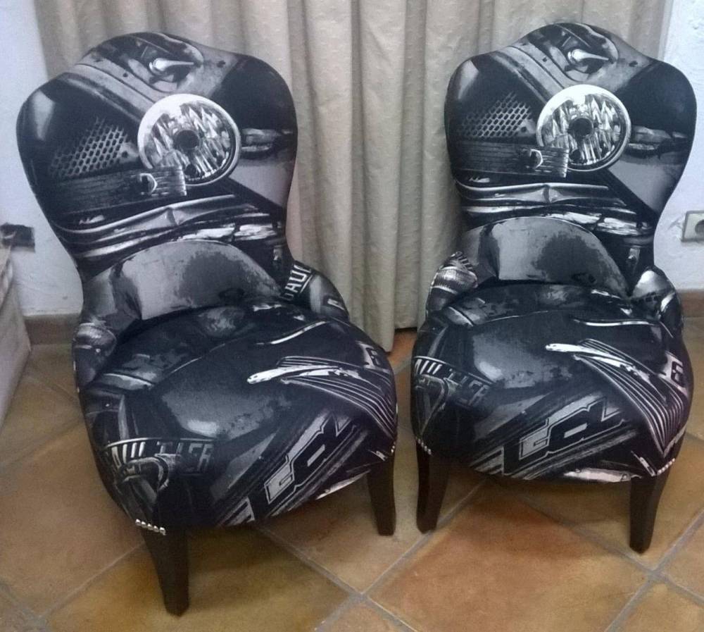 deux fauteuils